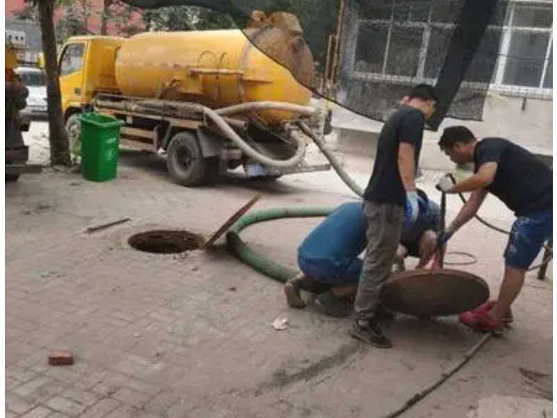 南昌县化粪池清理抽粪高压车清洗管道污水管道清淤